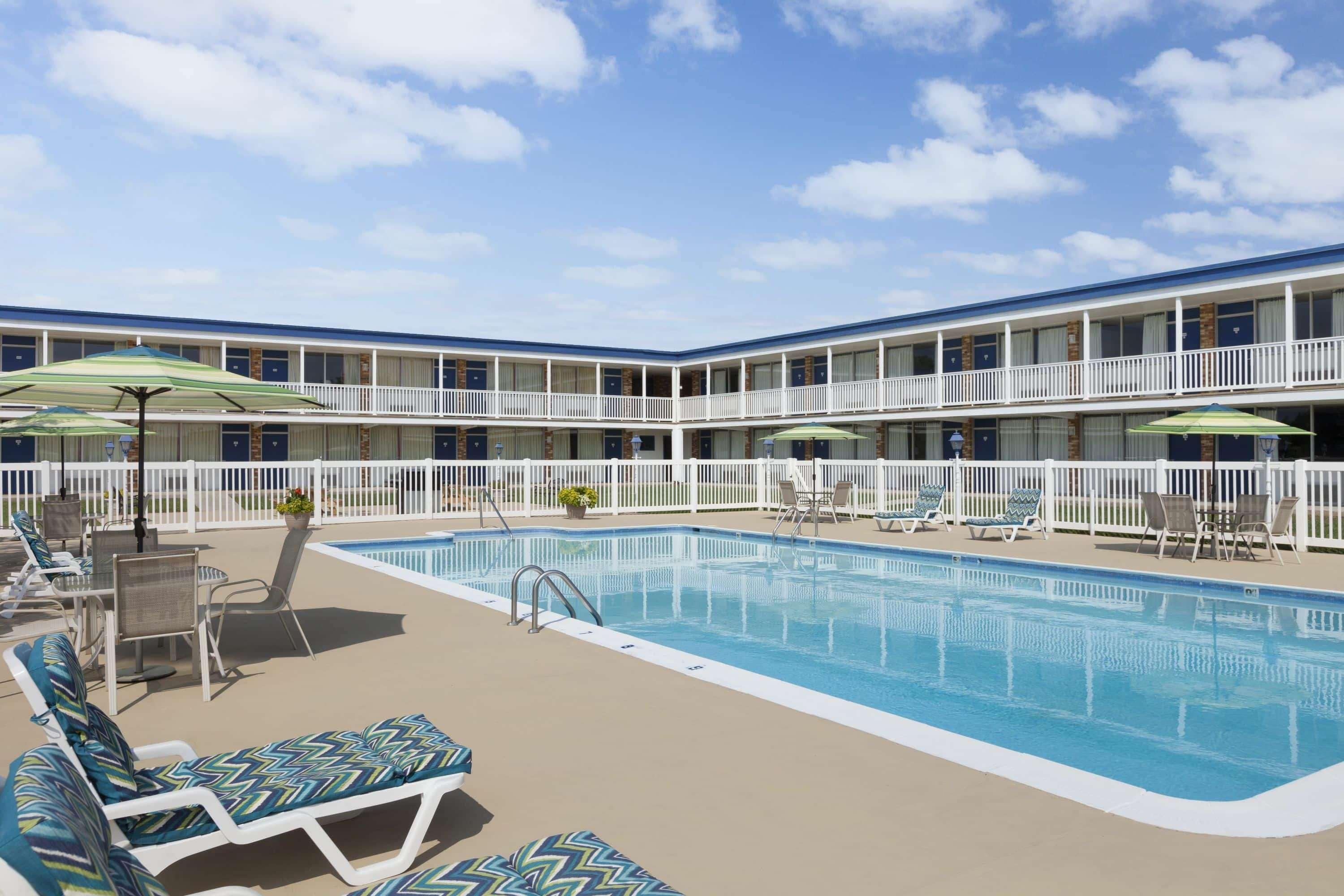 Days Inn By Wyndham Waynesboro Exterior photo
